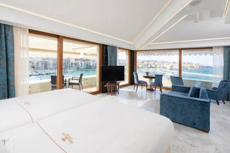 Dinatale - infissi in legno